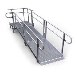 Modular ramp with platform